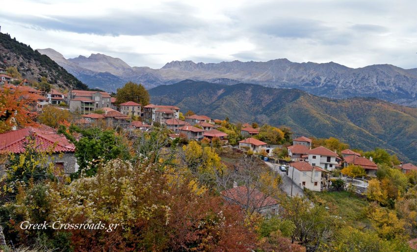 ΠΕΝΤΑΓΙΟΙ ΕΝΑ ΧΩΡΙΟ ΘΡΥΛΟΣ