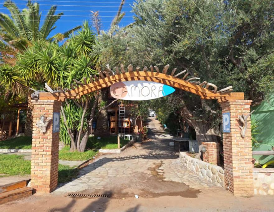 CAMORA BEACH BAR0