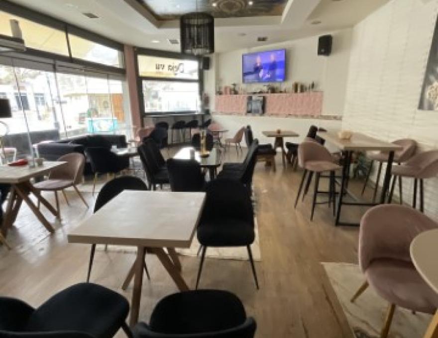 DEJA VU CAFE2