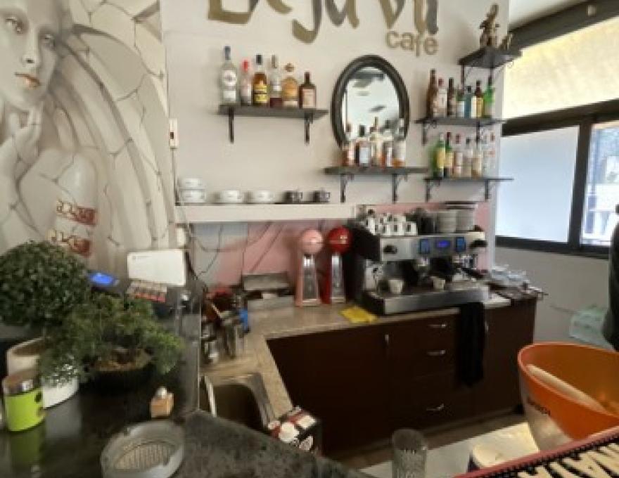 DEJA VU CAFE1