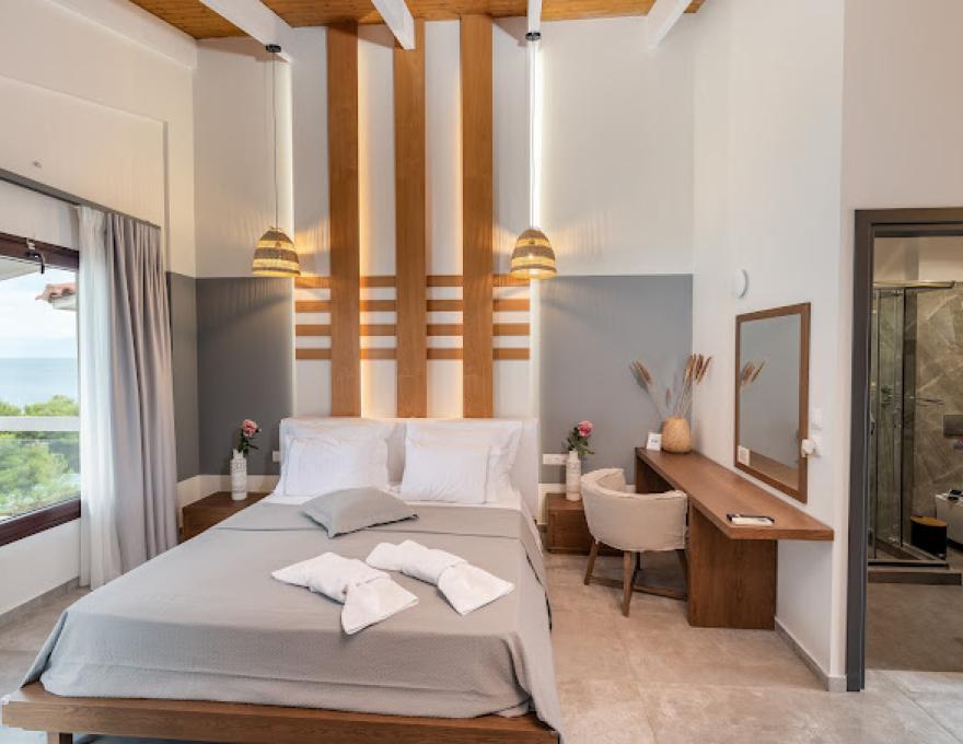 TRIZONIA BAY4