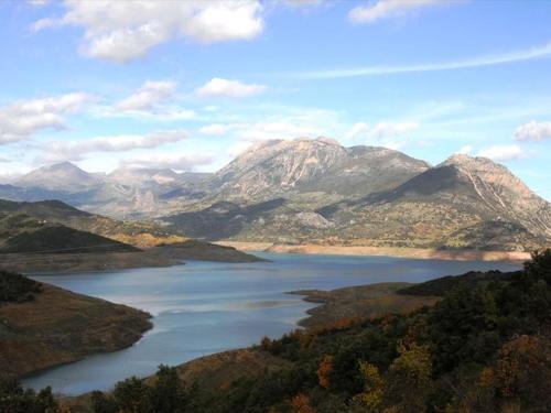 ΒΟΛΤΑ ΣΤΗ ΛΙΜΝΗ ΜΟΡΝΟΥ ΚΑΙ ΣΤΑ ΠΑΡΑΛΙΑΚΑ ΧΩΡΙΑ ΤΗΣ ΦΩΚΙΔΑΣ